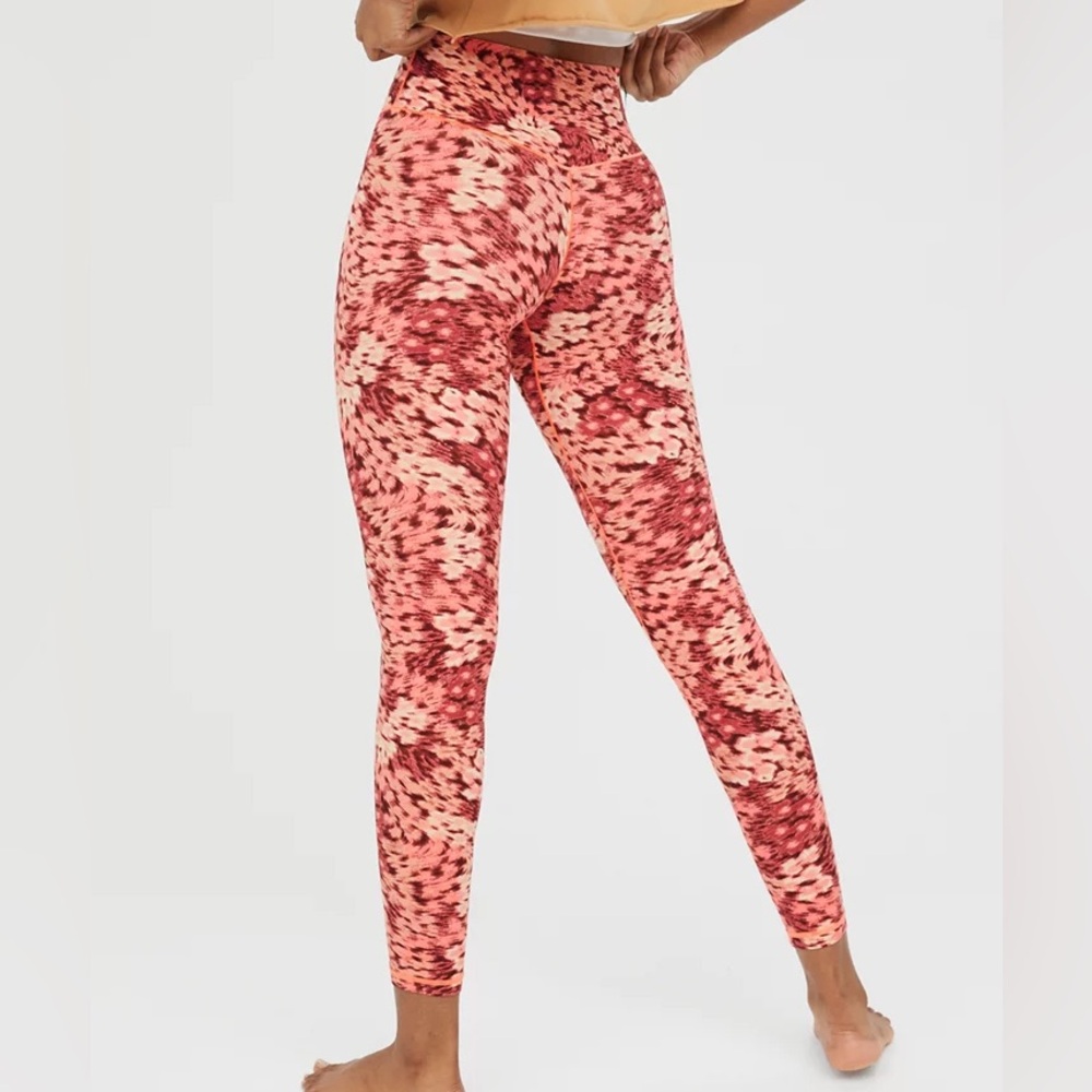Aerie Offline Real Me Xtra Hold Up Royal Berry‎ 7/8 Leggings
